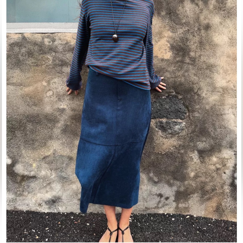 NWT ZARA Blue Faux Suede Midi Skirt Cape A-Line Paneled Mid-Rise Womens Small